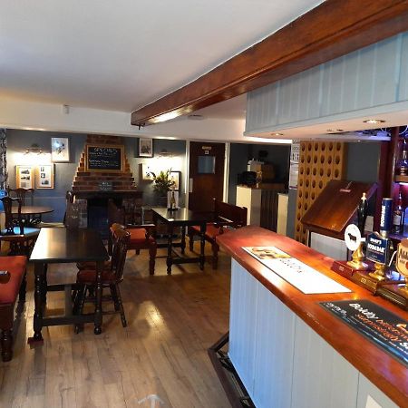 The Bull Inn Bourne Exteriör bild
